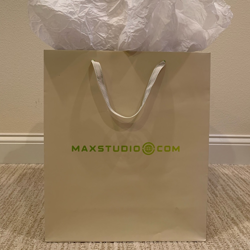 MaxStudio large gift bag